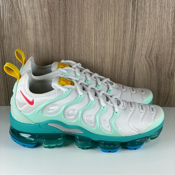 Nike Air VaporMax Plus Since 1972 White Red Mint Green DQ7645-100 Men’s Size 7.5 - Picture 1 of 12